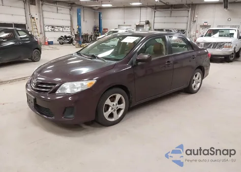 2013 Toyota Corolla Le Special Edition z USA, uszkodzony, nr VIN 2T1BU4EE6DC078576